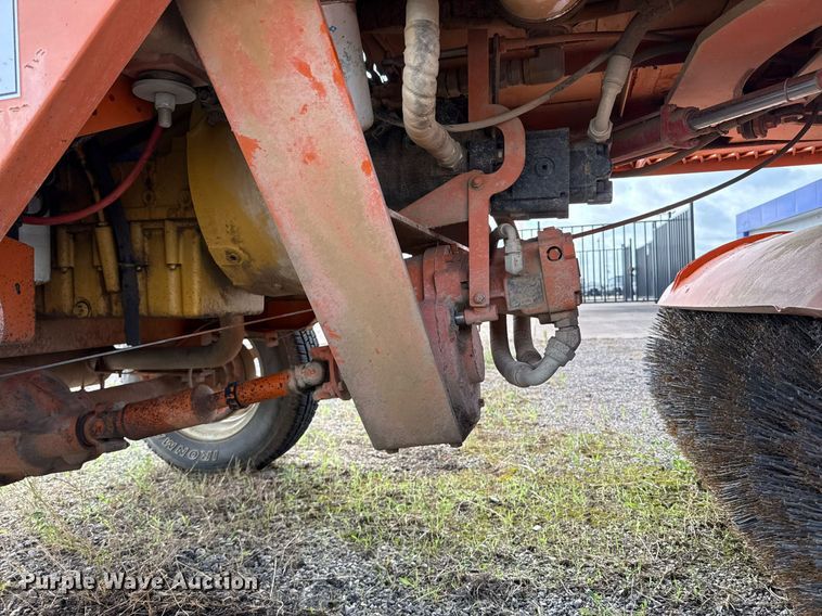 image for item DP6147 2016 Broce CRT350 broom