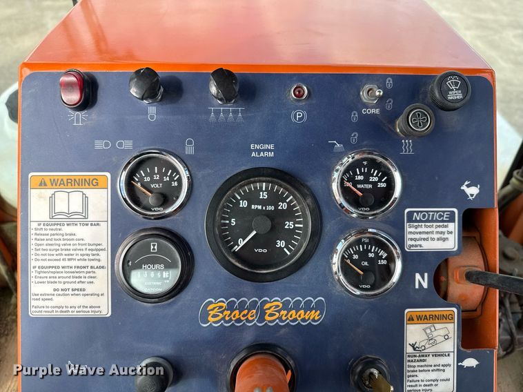 image for item DP6147 2016 Broce CRT350 broom