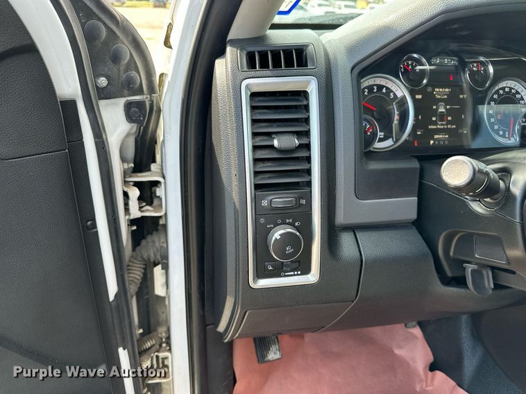 image for item DP6149 2018 Dodge Ram 2500 Crew Cab pickup truck