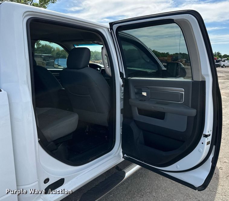 image for item DP6149 2018 Dodge Ram 2500 Crew Cab pickup truck