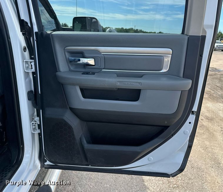 image for item DP6149 2018 Dodge Ram 2500 Crew Cab pickup truck