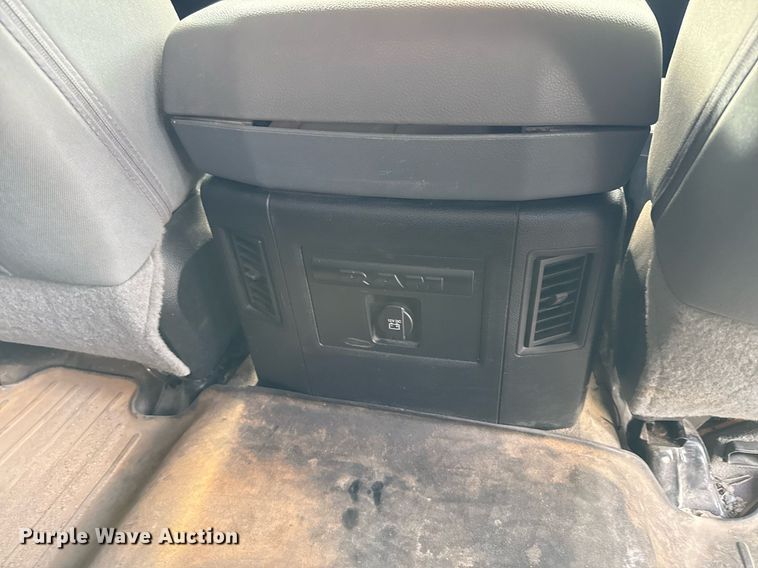 image for item DP6151 2018 Dodge Ram 2500 Crew Cab pickup truck