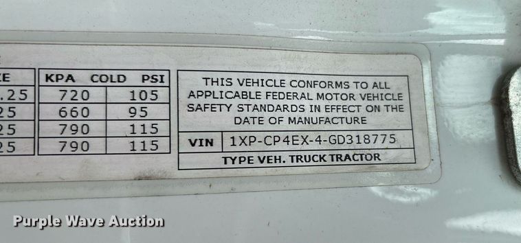 image for item DP6152 2016 Peterbilt 567 semi truck