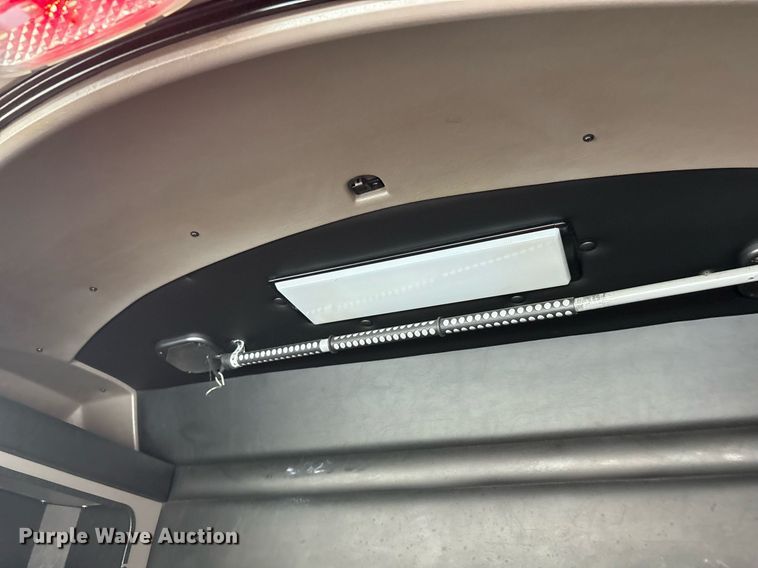 image for item DP6153 2014 Kenworth T800 semi truck