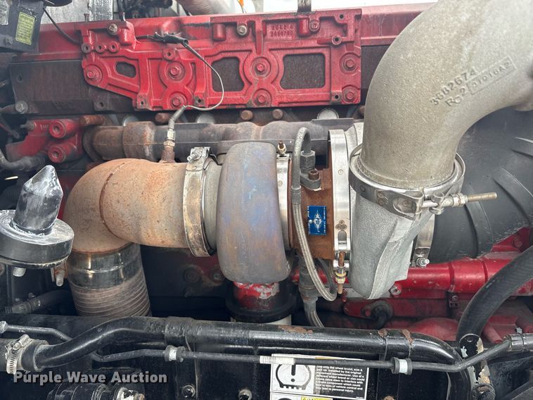 image for item DP6153 2014 Kenworth T800 semi truck