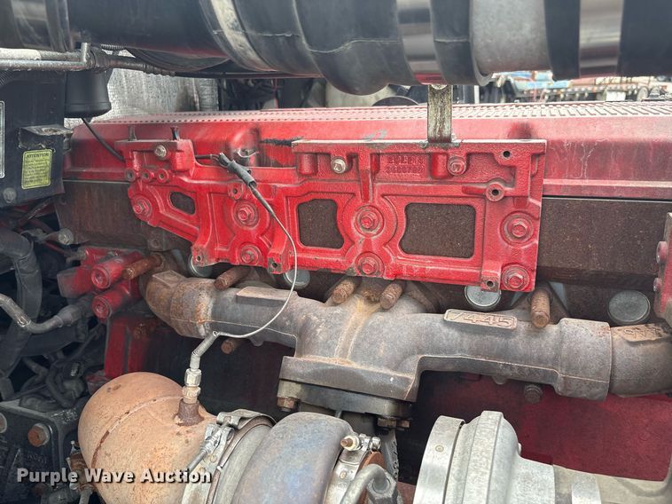 image for item DP6153 2014 Kenworth T800 semi truck