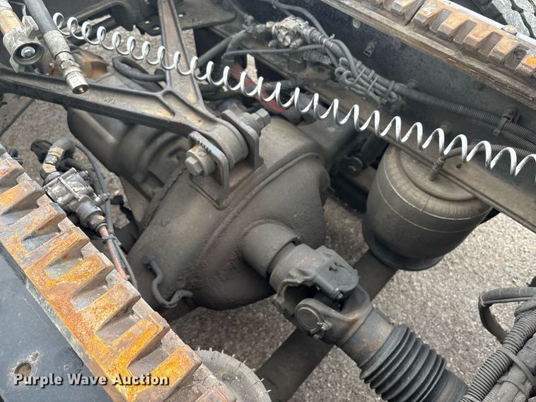 image for item DP6153 2014 Kenworth T800 semi truck