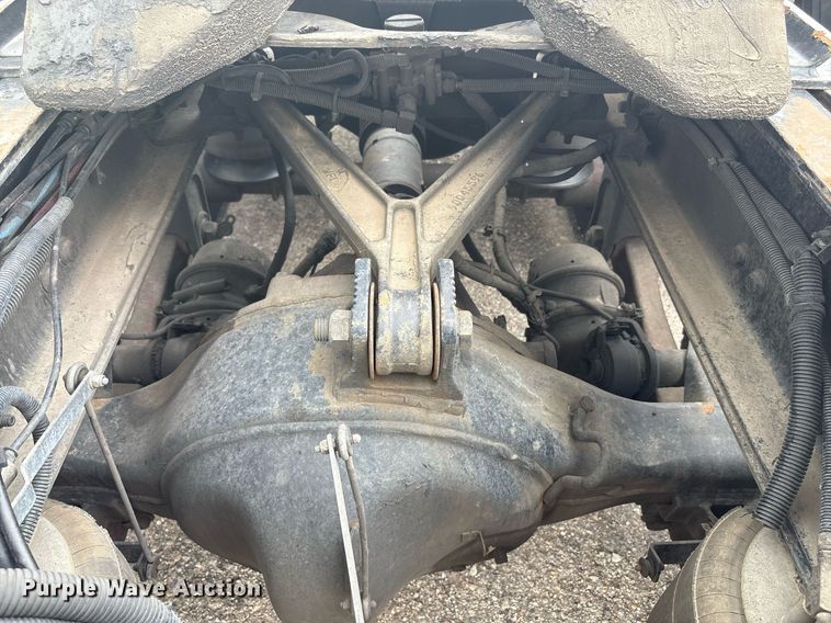 image for item DP6153 2014 Kenworth T800 semi truck