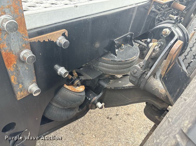 image for item DP6153 2014 Kenworth T800 semi truck