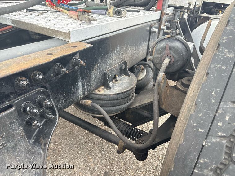 image for item DP6153 2014 Kenworth T800 semi truck