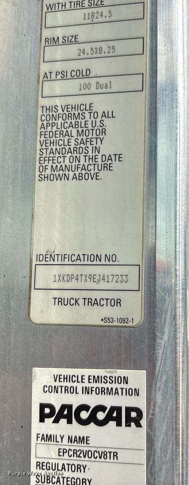 image for item DP6153 2014 Kenworth T800 semi truck