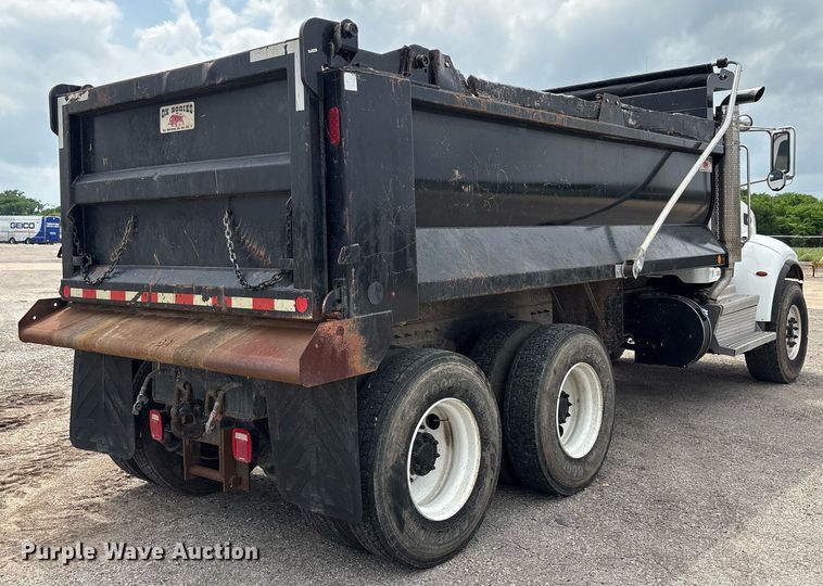 image for item DP6154 2018 Peterbilt 348 dump truck