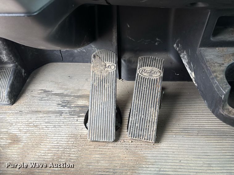 image for item DP6154 2018 Peterbilt 348 dump truck