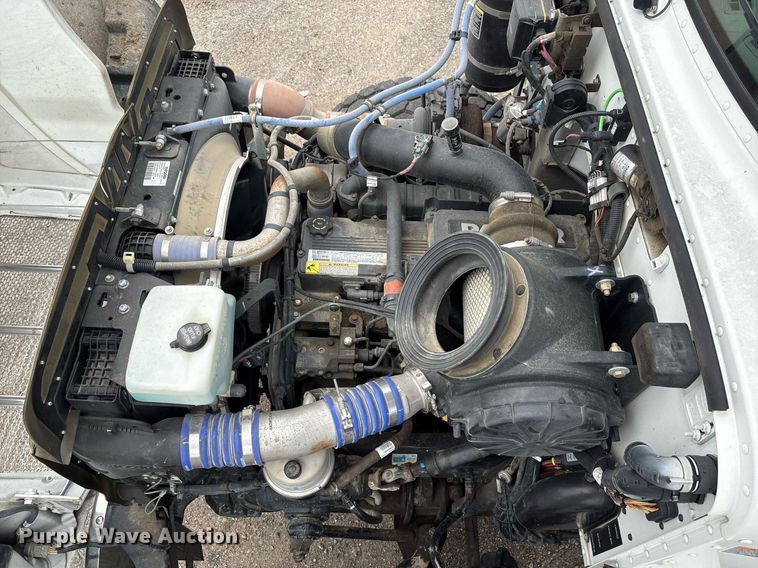 image for item DP6154 2018 Peterbilt 348 dump truck