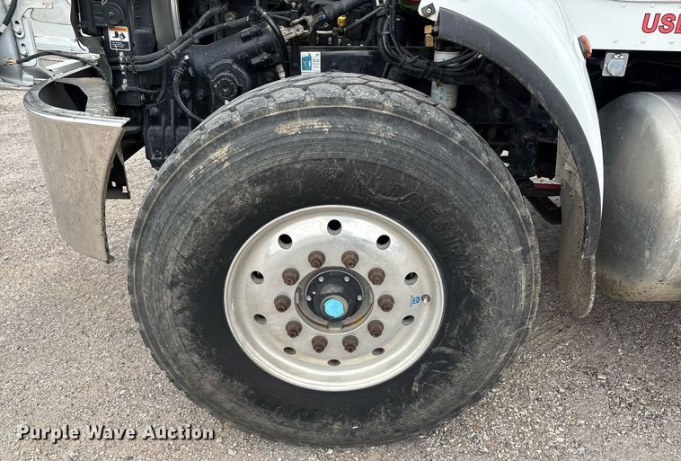 image for item DP6154 2018 Peterbilt 348 dump truck