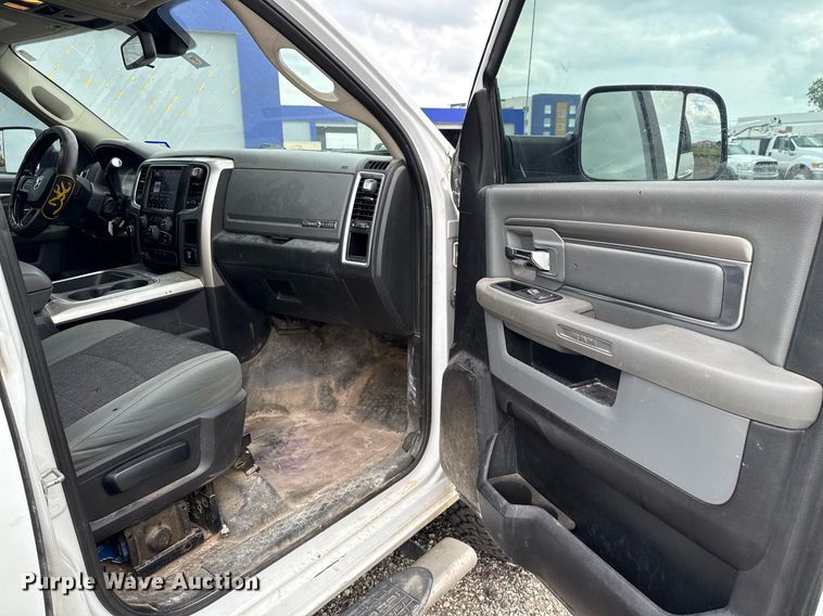 image for item DP6157 2018 Dodge Ram 2500 Crew Cab pickup truck