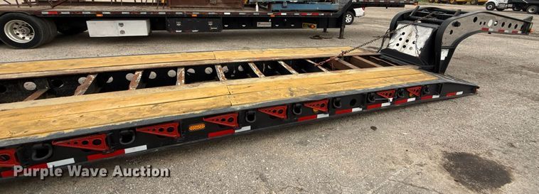 image for item DP6158 2004 Fontaine TH55FLO lowboy equipment trailer