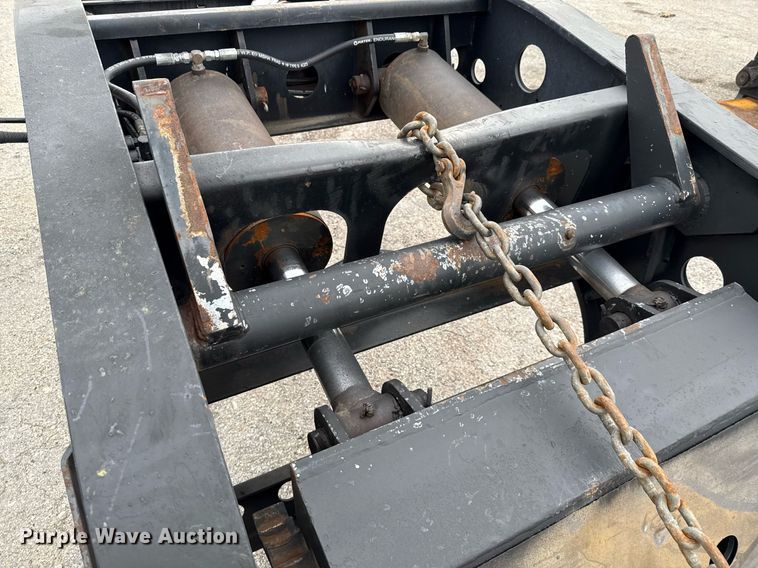 image for item DP6158 2004 Fontaine TH55FLO lowboy equipment trailer