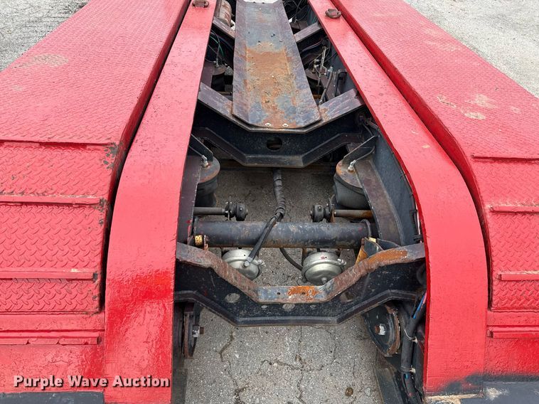 image for item DP6158 2004 Fontaine TH55FLO lowboy equipment trailer