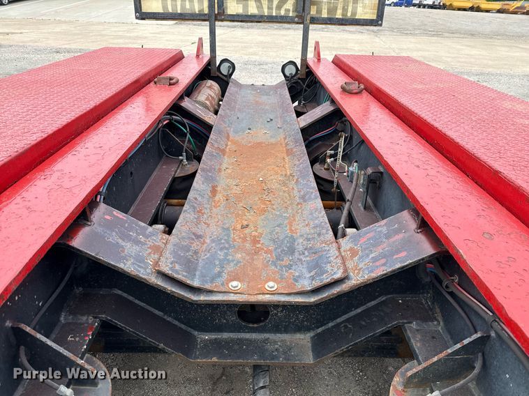 image for item DP6158 2004 Fontaine TH55FLO lowboy equipment trailer