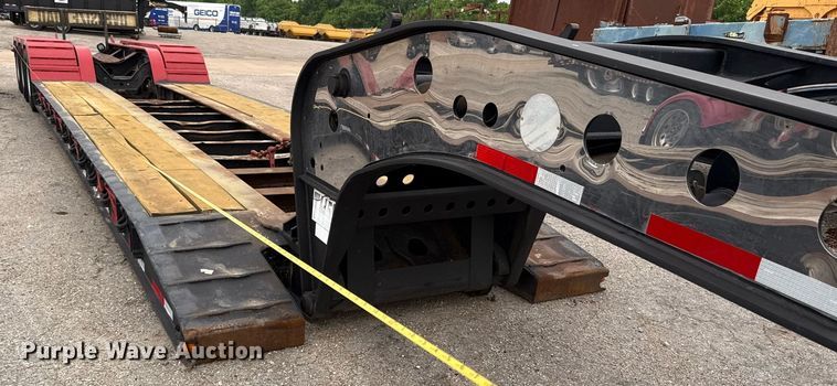 image for item DP6158 2004 Fontaine TH55FLO lowboy equipment trailer