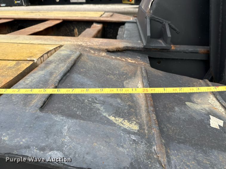 image for item DP6158 2004 Fontaine TH55FLO lowboy equipment trailer