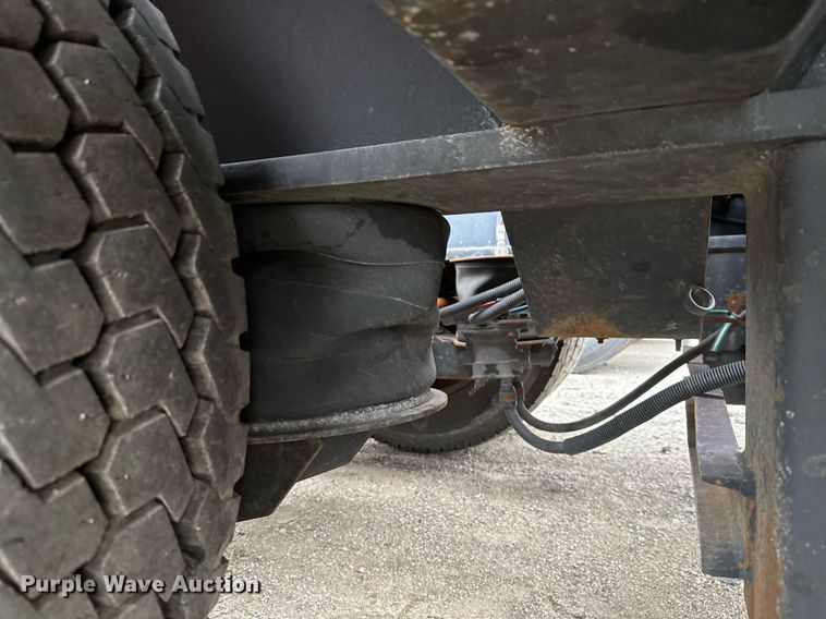 image for item DP6158 2004 Fontaine TH55FLO lowboy equipment trailer