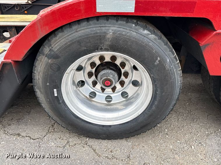 image for item DP6158 2004 Fontaine TH55FLO lowboy equipment trailer