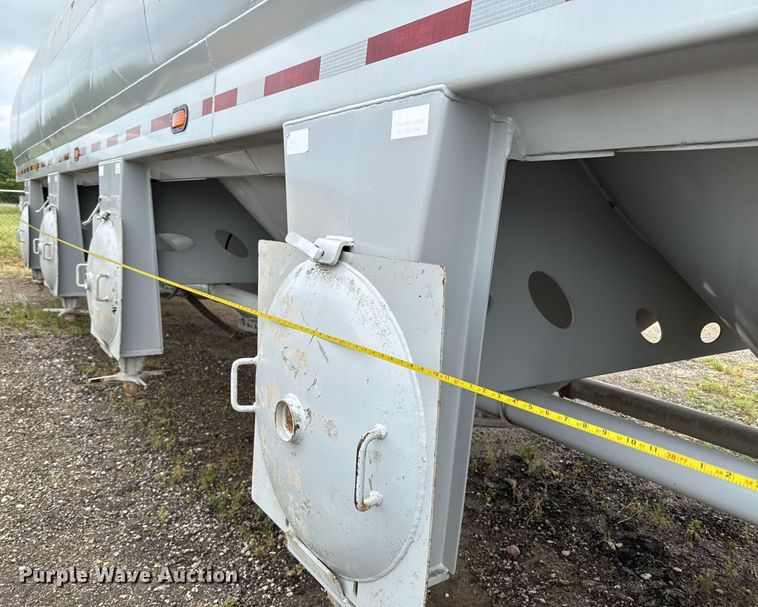 image for item DP6162 2019 Carrocerias Gallegos horizontal silo