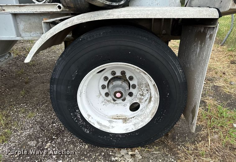 image for item DP6162 2019 Carrocerias Gallegos horizontal silo