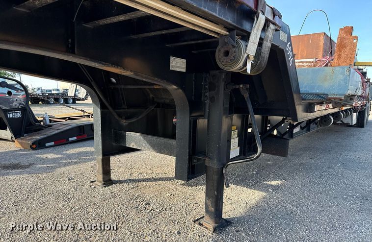image for item DP6163 2007 Transcraft DTL-3000 drop deck equipment trailer