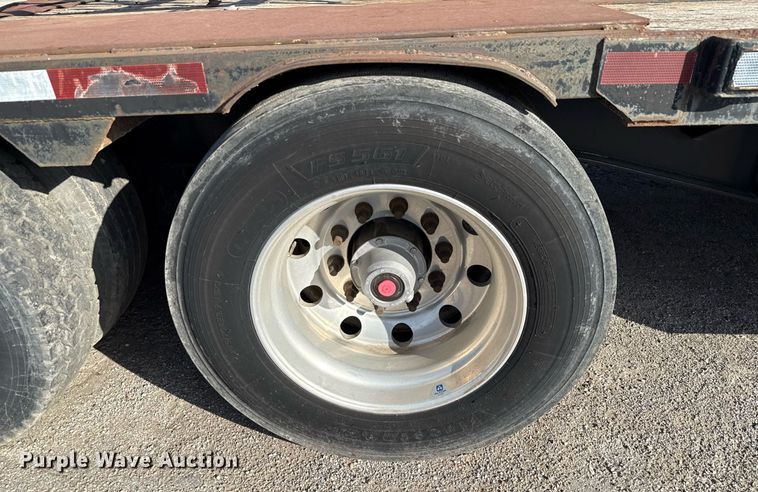 image for item DP6163 2007 Transcraft DTL-3000 drop deck equipment trailer