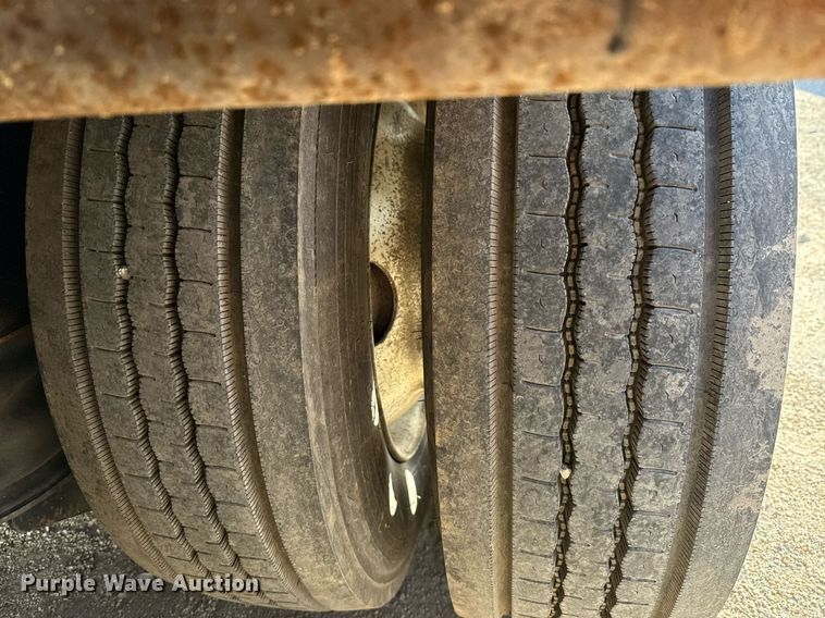 image for item DP6163 2007 Transcraft DTL-3000 drop deck equipment trailer