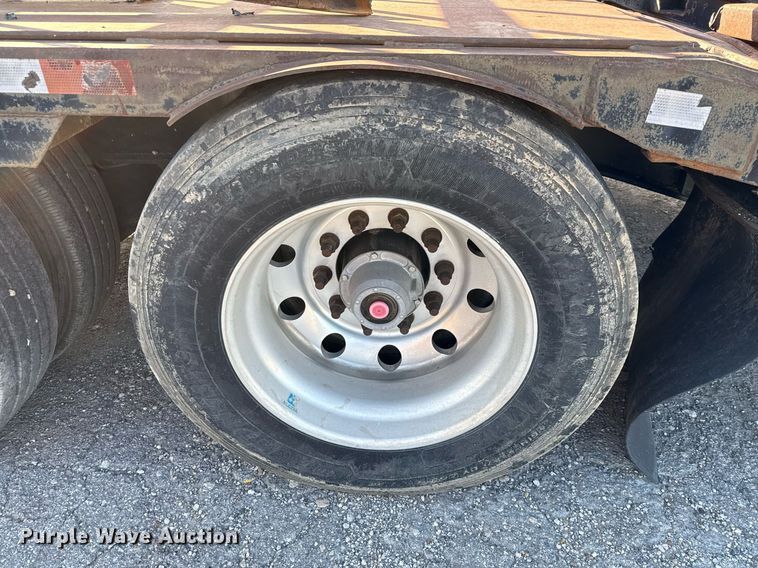 image for item DP6163 2007 Transcraft DTL-3000 drop deck equipment trailer