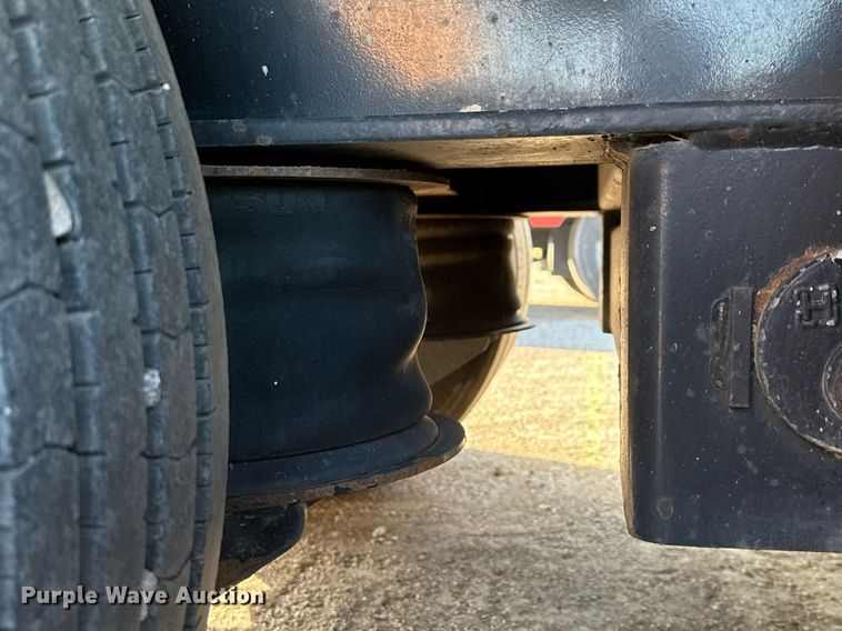 image for item DP6163 2007 Transcraft DTL-3000 drop deck equipment trailer