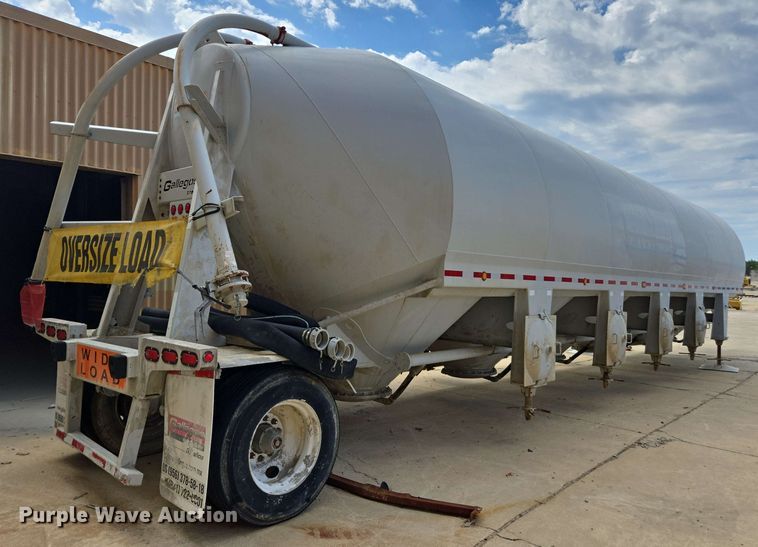 image for item DU7755 2019 Gallegos pneumatic dry bulk trailer