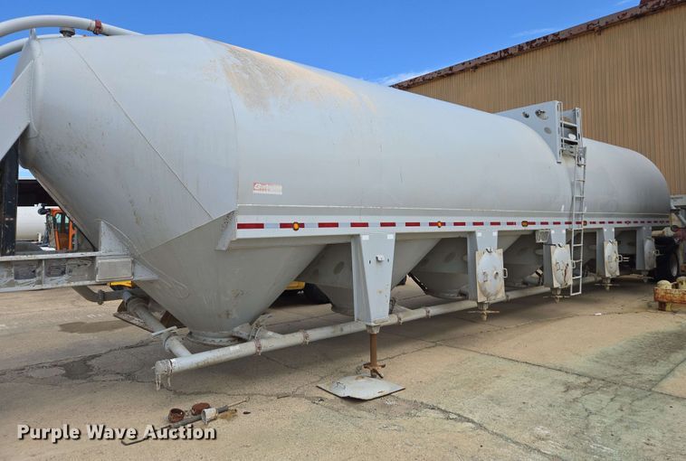 image for item DU7755 2019 Gallegos pneumatic dry bulk trailer