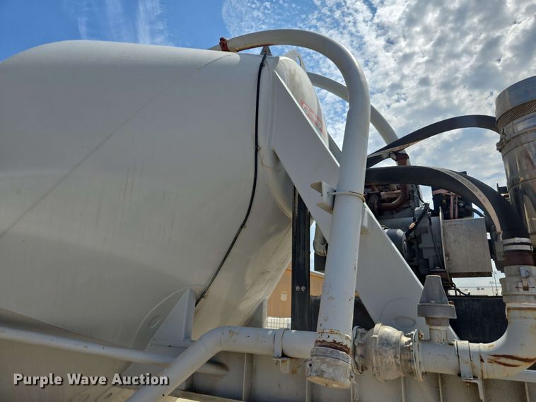 image for item DU7755 2019 Gallegos pneumatic dry bulk trailer