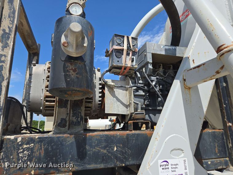 image for item DU7755 2019 Gallegos pneumatic dry bulk trailer