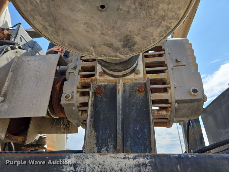 image for item DU7755 2019 Gallegos pneumatic dry bulk trailer