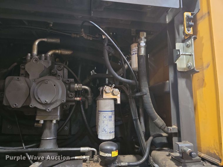 image for item DU7762 2018 Volvo EC480EL excavator