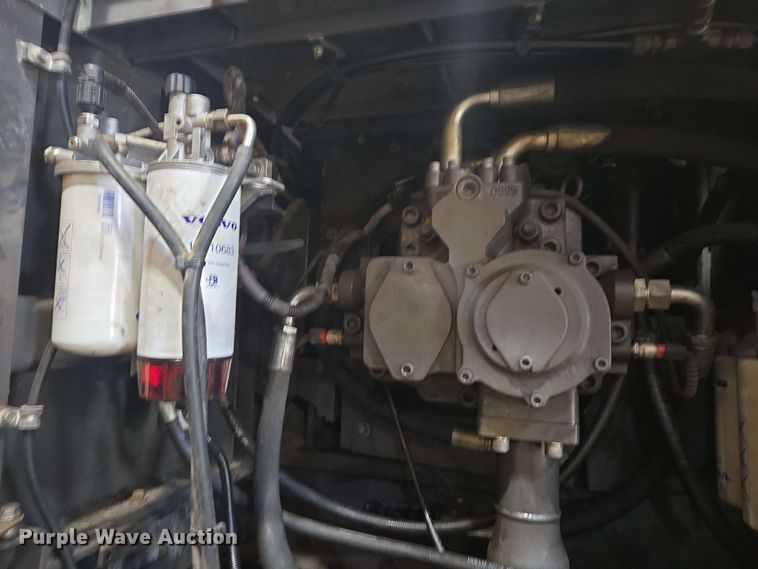 image for item DU7762 2018 Volvo EC480EL excavator