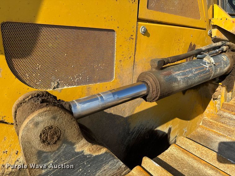 image for item DW1892 2018 John Deere 850K dozer