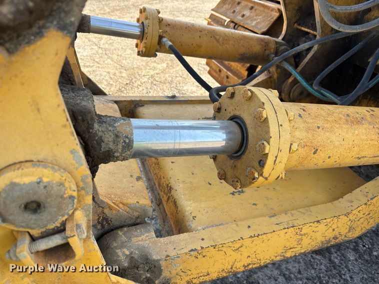 image for item DW1892 2018 John Deere 850K dozer