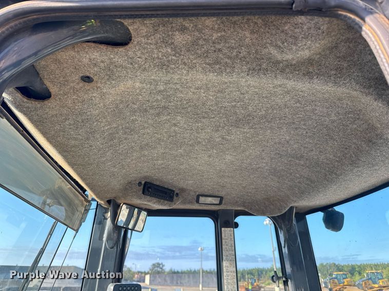 image for item DW1893 2018 John Deere 624K II wheel loader