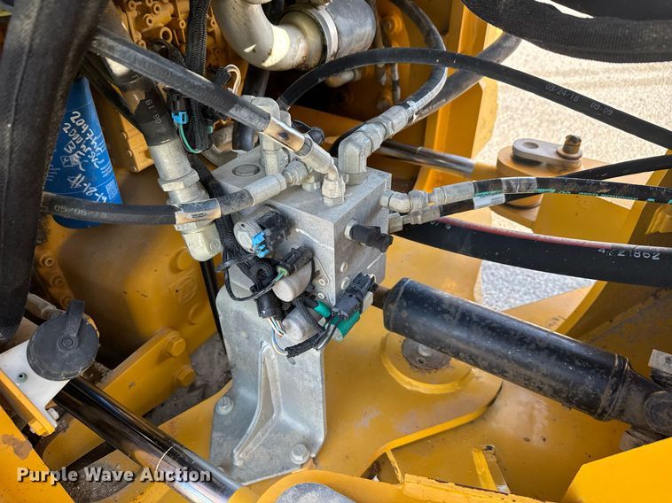 image for item DW1894 2018 John Deere 624K II wheel loader