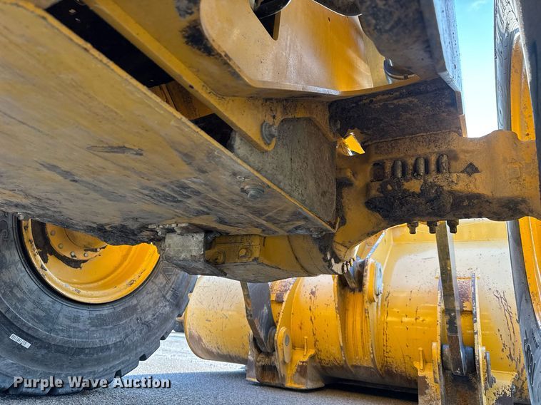 image for item DW1894 2018 John Deere 624K II wheel loader