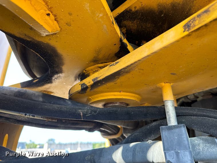 image for item DW1894 2018 John Deere 624K II wheel loader