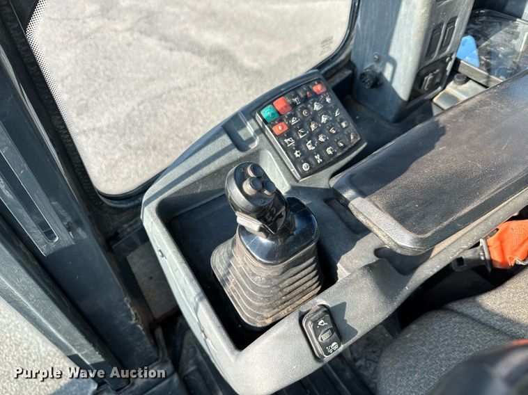 image for item DW1894 2018 John Deere 624K II wheel loader