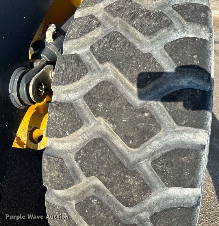 image for item DW1894 2018 John Deere 624K II wheel loader